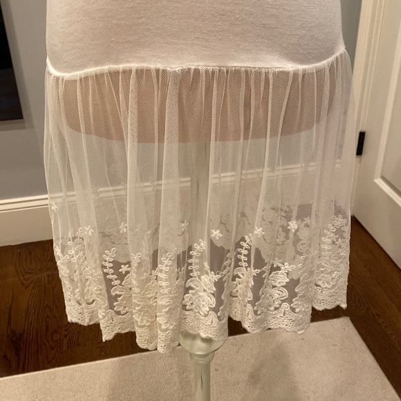 Lace top - Picture 4 of 4